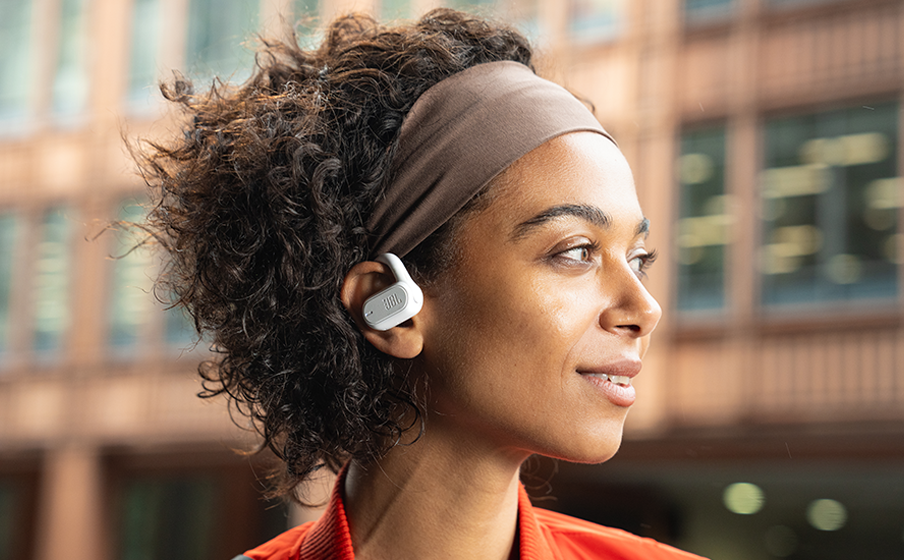 Jbl airpods in ear on sale
