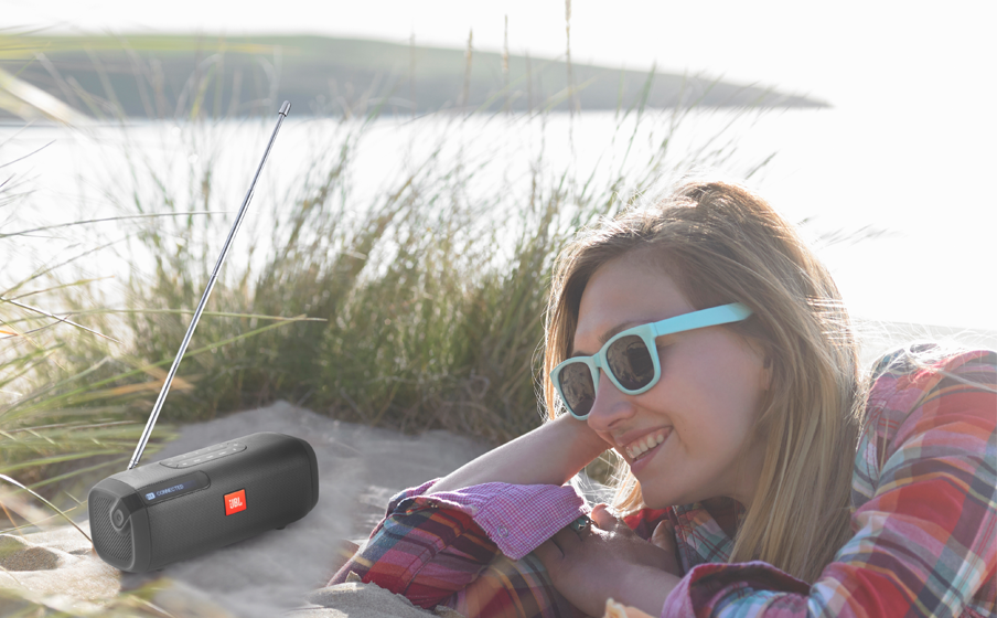 https://ch.jbl.com/on/demandware.static/-/Sites-masterCatalog_Harman/default/dw93750d28/pdp/JBL_Tuner_Lifestyle_01.png